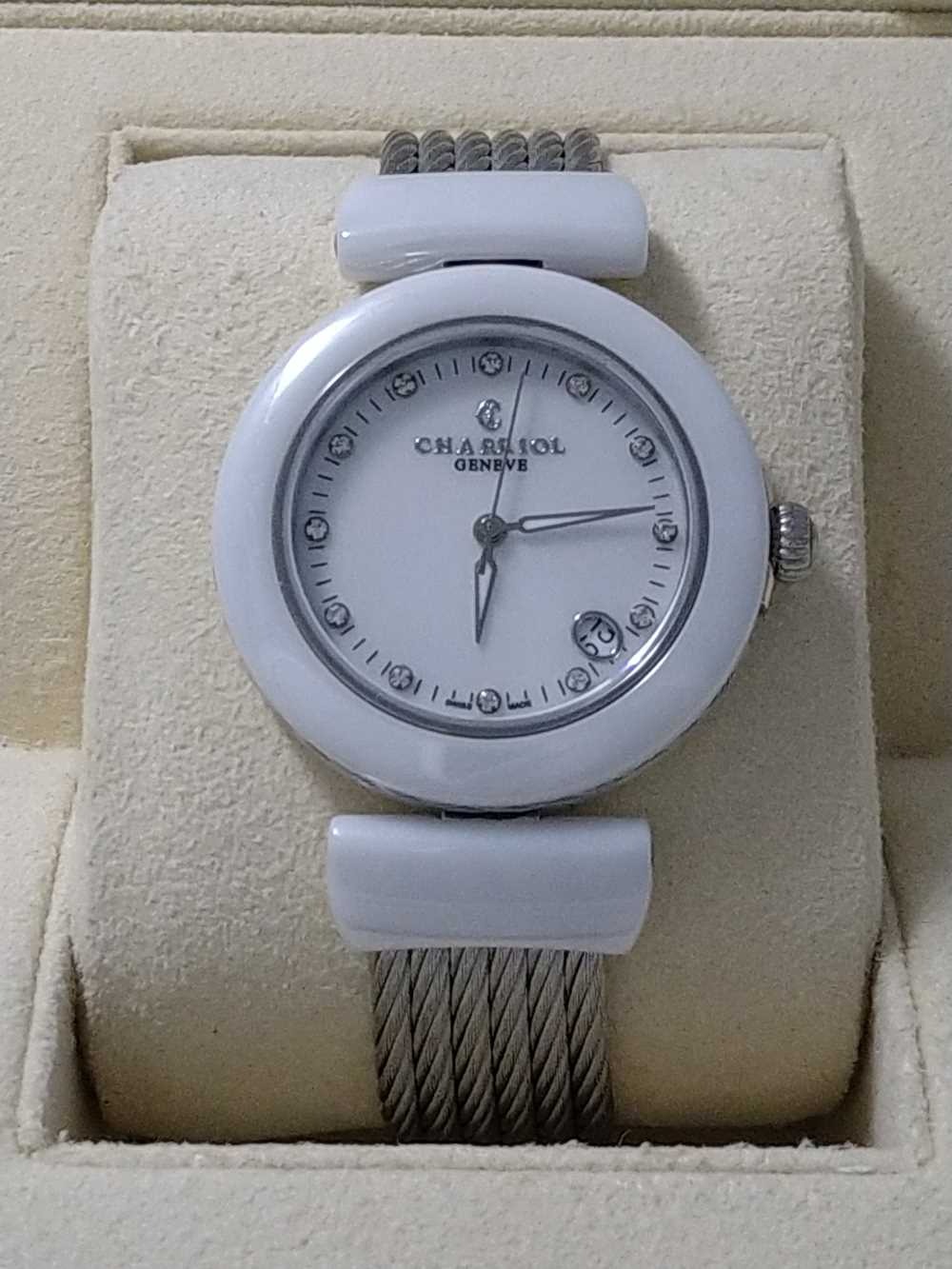 AE33CW 561